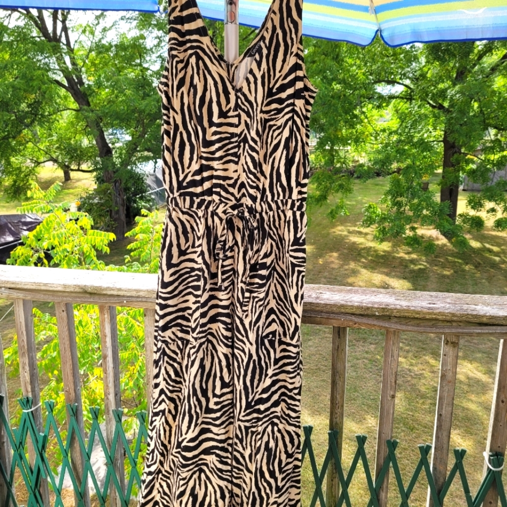 ⭐️Animal-print Romper⭐